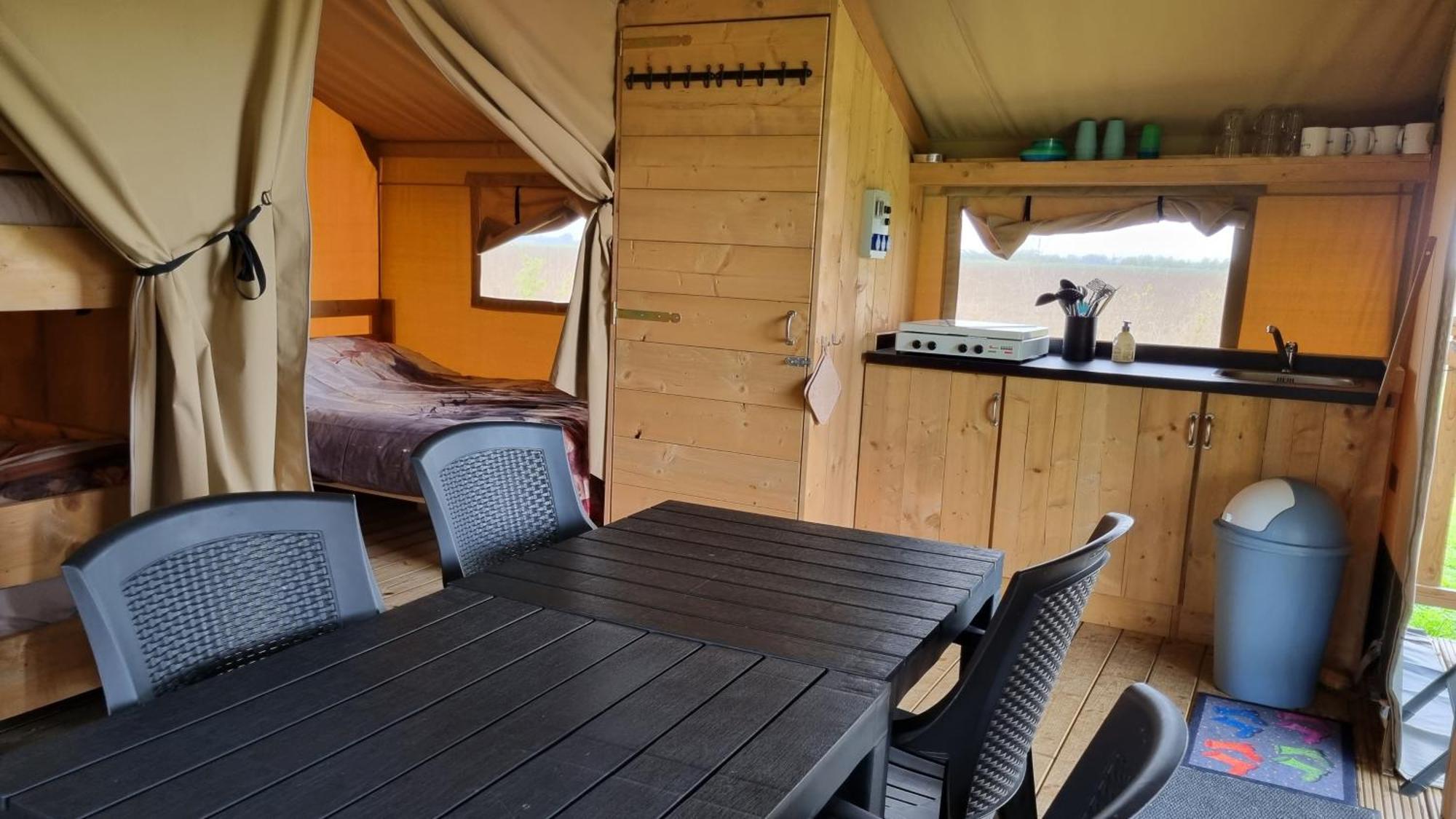 Boerderijcamping De Hinde Dronten Værelse billede